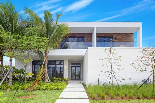16529 N Botaniko Dr N, Weston FL 33326