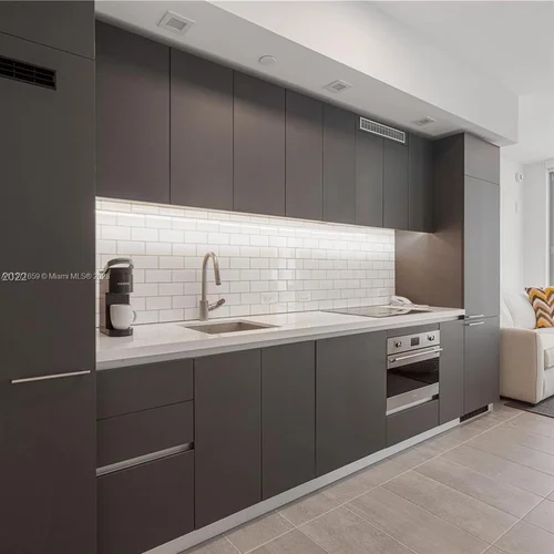 227 NE 2nd St # 2408, Miami FL 33132