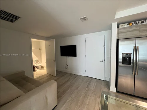 121 NE 34th St # 905, Miami FL 33137