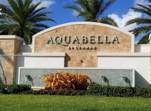 11077 W 32nd Ln, Hialeah FL 33018