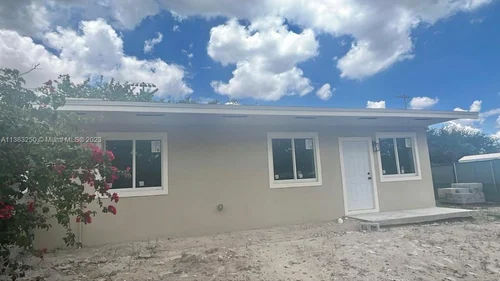 19394 NW 30th Ct, Miami Gardens FL 33056