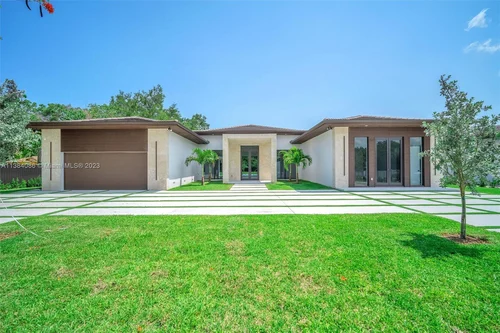 9480 SW 104th St, Miami FL 33176