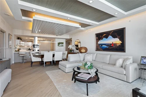 17111 Biscayne Blvd # 2205, North Miami Beach FL 33160