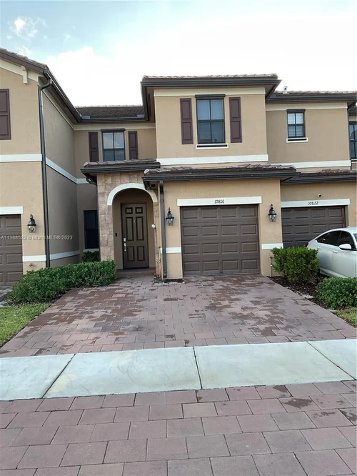 10816 W 33rd Ln # 10816, Hialeah FL 33018