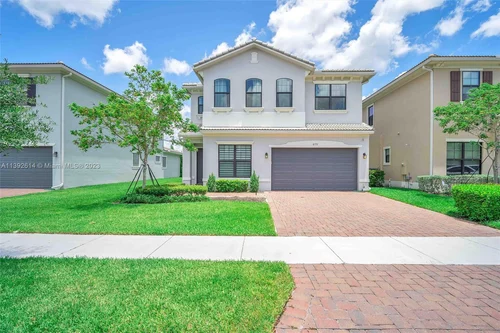 8775 NW 37th Dr, Coral Springs FL 33065