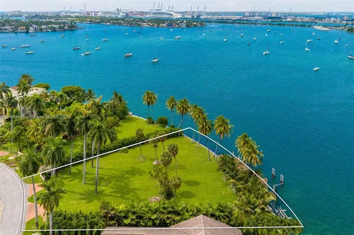 1230 S Venetian Way, Miami FL 33139