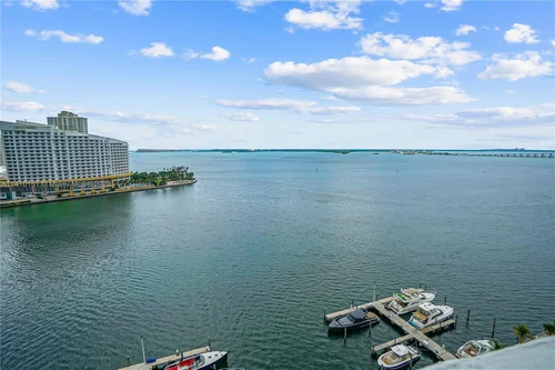 905 Brickell Bay Dr # 1729, Miami FL 33131