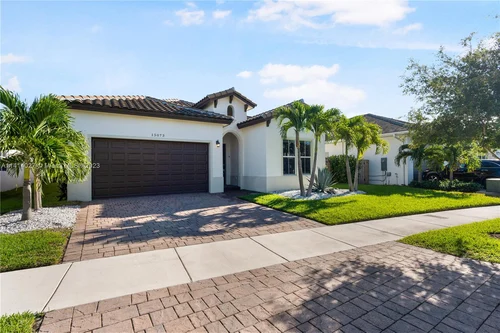 15073 SW 175th St, Miami FL 33187
