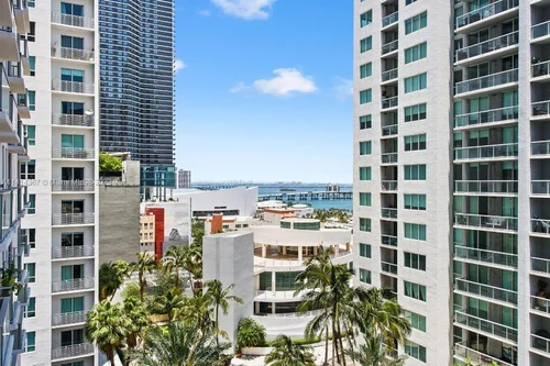 227 NE 2nd St # 2700, Miami FL 33132