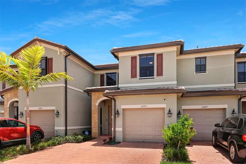 11093 W 33rd Ct, Hialeah FL 33018