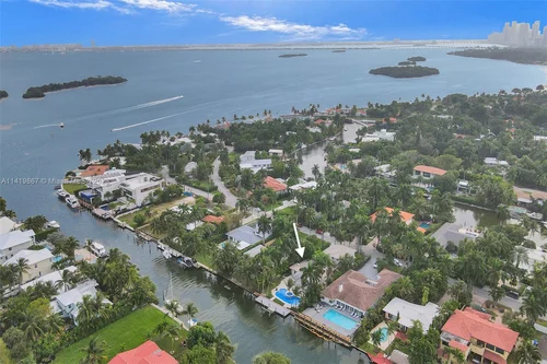1035 Belle Meade Island Dr, Miami FL 33138