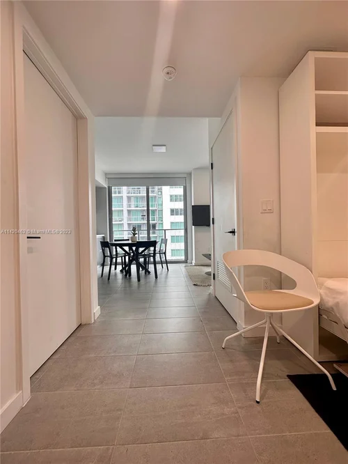 227 NE 2nd St # 2612, Miami FL 33132
