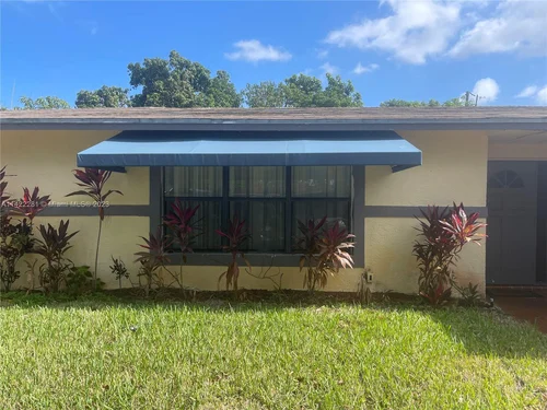 251 SW 16th St, Pompano Beach FL 33060