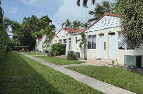 822 Lenox Ave # 3, Miami Beach FL 33139