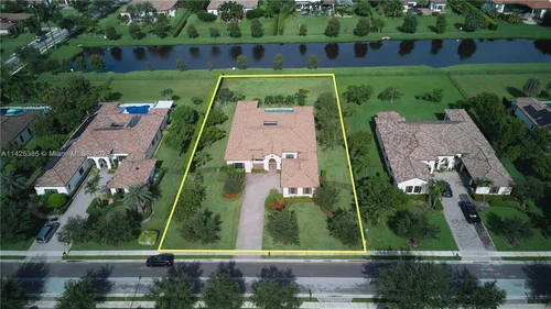 4431 Estates Rd, Davie FL 33328