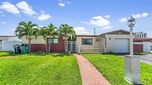 20311 SW 116th Ave, Miami FL 33189