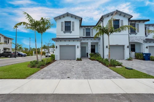 20366 NW 4th Path, Miami Gardens FL 33169
