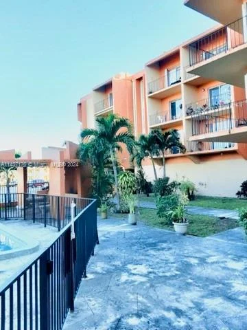 6780 W 2nd Ct # 303, Hialeah FL 33012