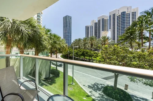 19370 E Collins Ave # 207, Sunny Isles Beach FL 33160