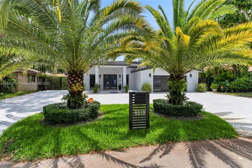 4610 SW 13th St, Miami FL 33134