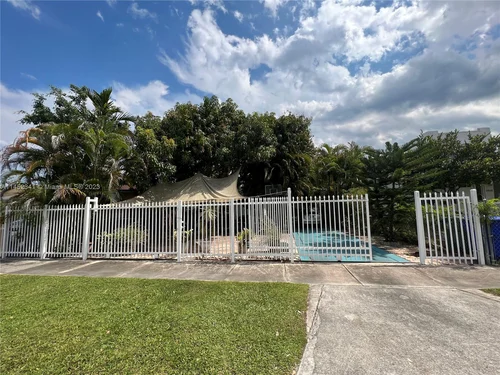 3044 SW 15th St, Miami FL 33145