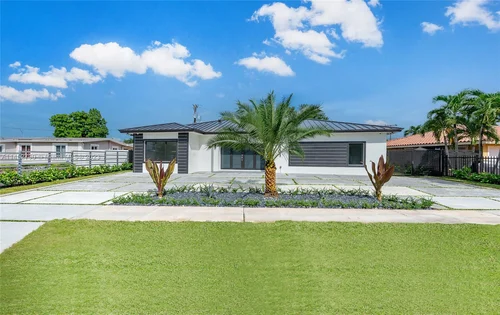 4901 SW 112th Ct, Miami FL 33165
