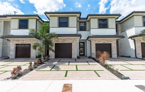 15860 NW 91st Ct # 15860, Miami Lakes FL 33018