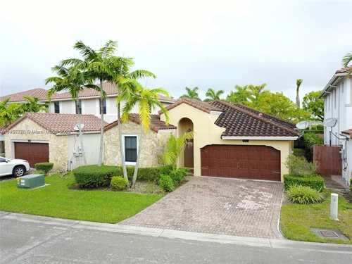 851 NW 97th Ct, Miami FL 33172