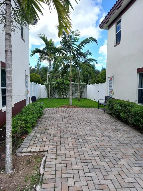 2832 SW 145th Ct, Miami FL 33175