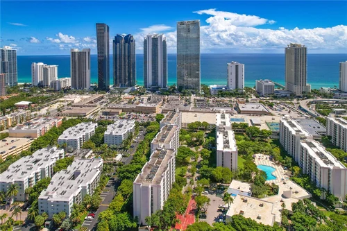 17021 N Bay Rd # 716, Sunny Isles Beach FL 33160