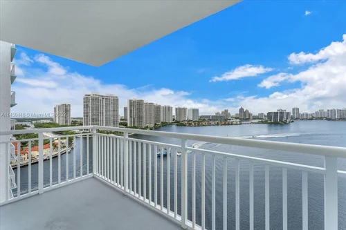 301 174th St # 1818, Sunny Isles Beach FL 33160