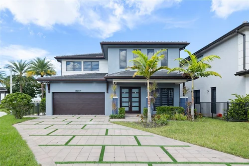 16002 NW 87th Ct, Miami Lakes FL 33018