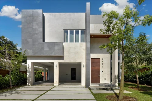 2495 Trapp Ave, Miami FL 33133
