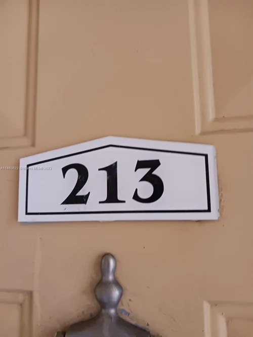 1225 SW 46th Ave # 213, Pompano Beach FL 33069