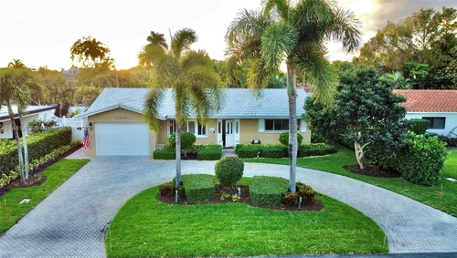 949 NE 24th Ave, Pompano Beach FL 33062