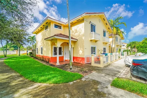 7330 NW 179th St, Hialeah FL 33015