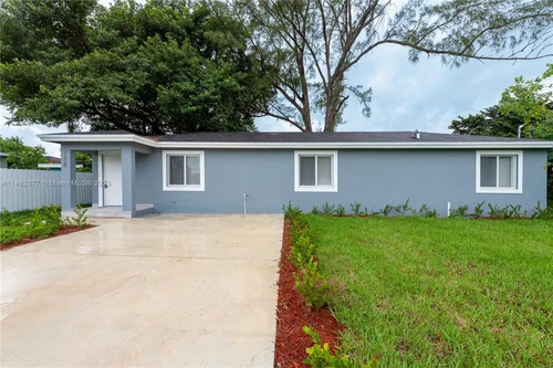 7508 NW 21 CT, Miami FL 33147