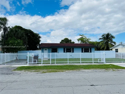 11301 SW 203rd Ter, Miami FL 33189