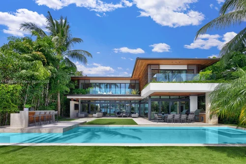 1826 W 23rd St, Miami Beach FL 33140
