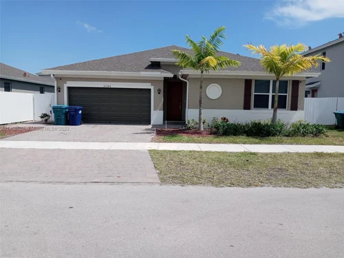 27343 SW 132nd Pl, Homestead FL 33032