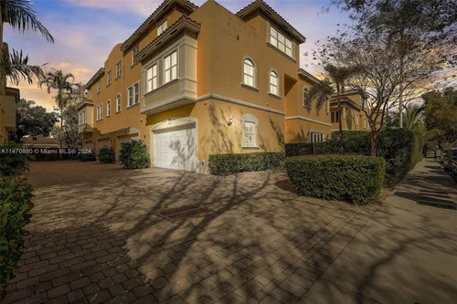 837 NE 16th Ter, Fort Lauderdale FL 33304