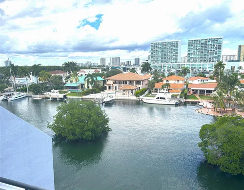 385 Poinciana Dr # 1230, Sunny Isles Beach FL 33160
