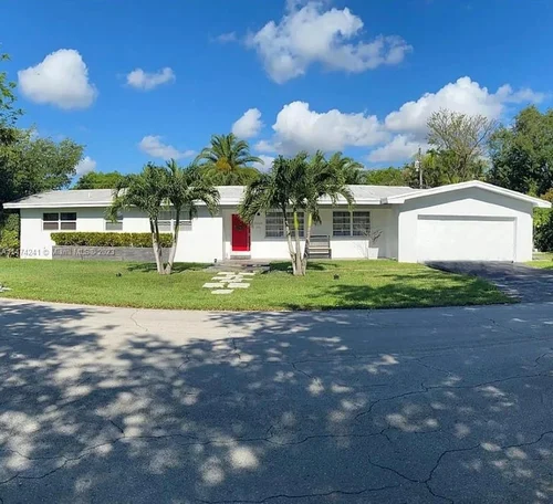 15060 SW 80th Ave, Palmetto Bay FL 33158