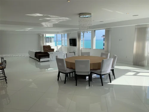 5255 Collins Ave, Miami Beach FL 33140