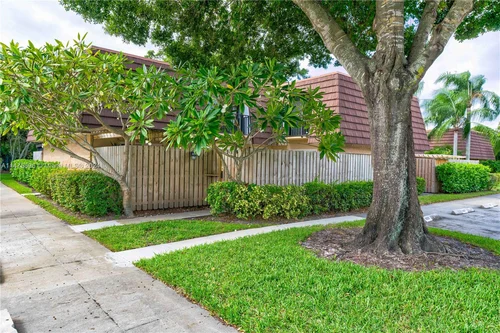 2313 23rd Lane, Palm Beach Gardens FL 33418