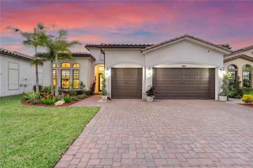 7913 Deer Lake Ct, Parkland FL 33067