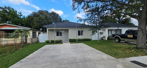 2913 NW 56th St, Miami FL 33142