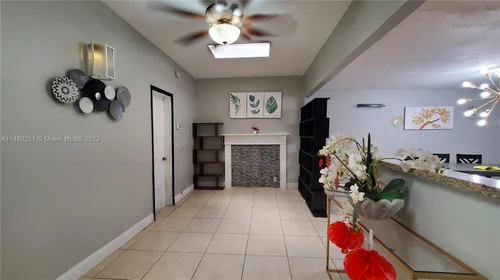 8302 SW 103rd Ave, Miami FL 33173