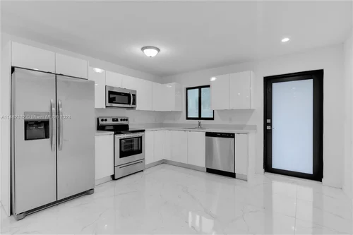 1712 NW 76th Ter # 1712, Miami FL 33147