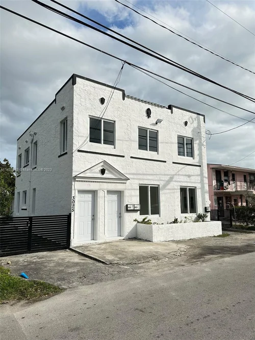 3025 NW 8th Ave # 1, Miami FL 33127